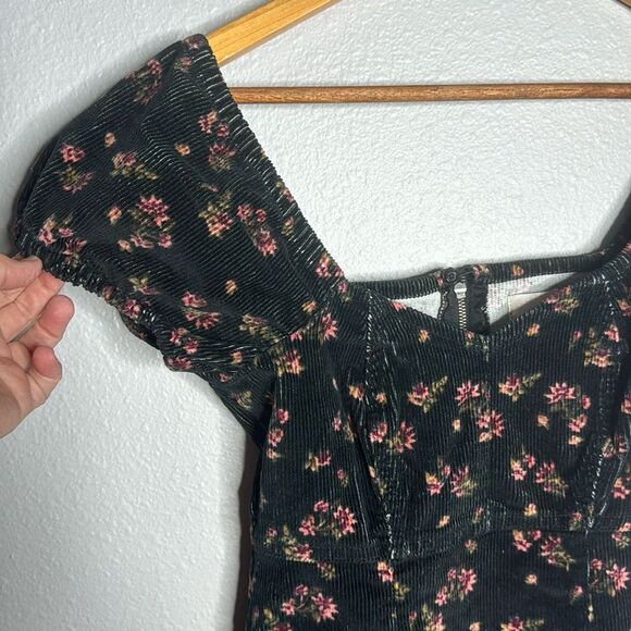 Y2K Small Corduroy dress - So Mini dress, corduroy with flowers. Vintage - Picture 2 of 9